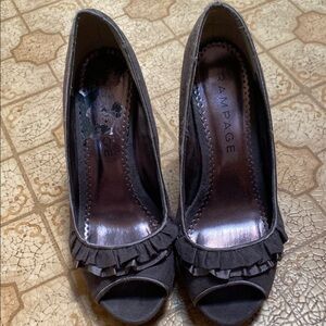 Rampage Women's Brown Gray Suede Heels